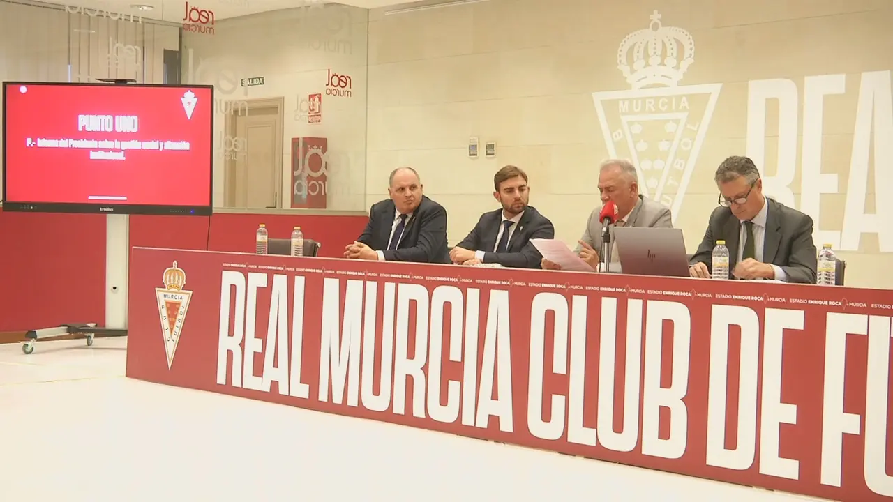 Foto de archivo de la &uacute;ltima junta de accionistas del Real Murcia (foto: La 7)