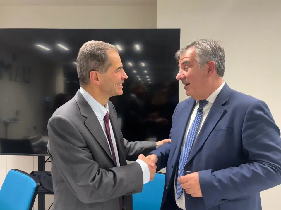 El consejero de Medio Ambiente, Universidades, Investigaci&oacute;n y Mar Menor, Juan Mar&iacute;a V&aacute;zquez, y el presidente del Grupo de expertos de la Comisi&oacute;n Europea encargado de la evaluaci&oacute;n de Horizonte Europea, Manuel Heitor
- CARM