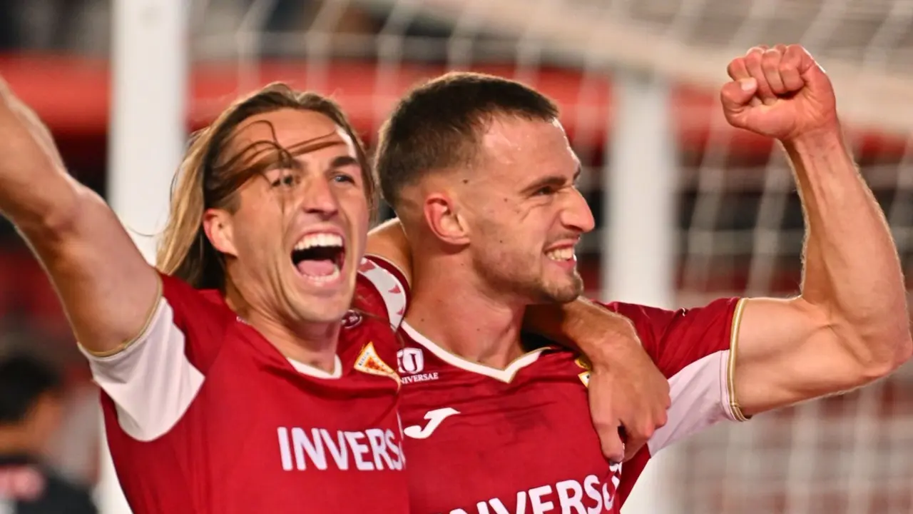 El Real Murcia vence en casa al Alcorc&oacute;n