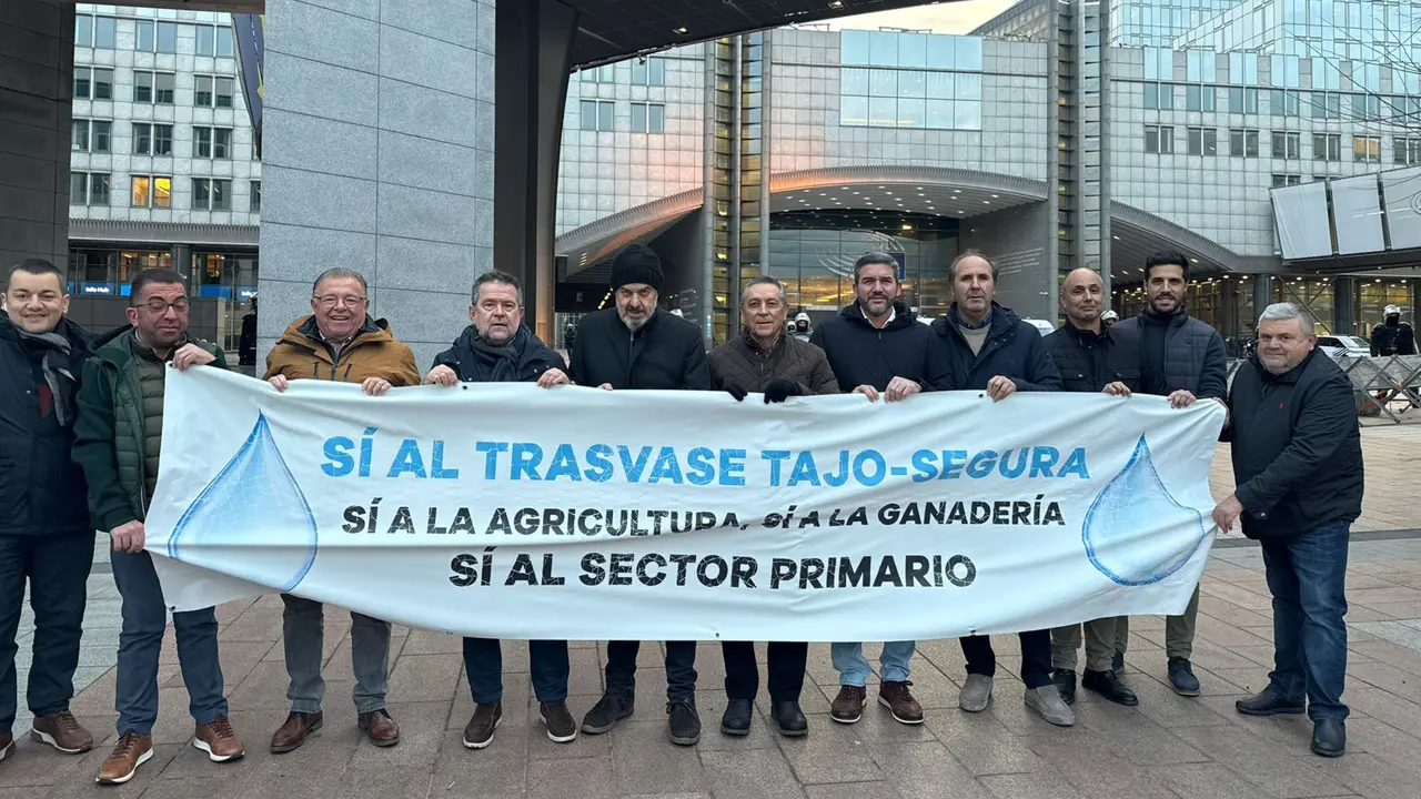 Representantes del campo de la Regi&oacute;n de Murcia en Bruselas
