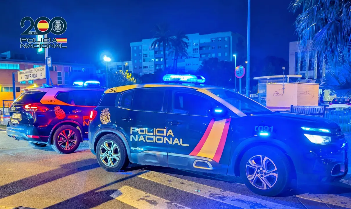 Veh&iacute;culos de la Polic&iacute;a Nacional en Murcia (FOTO: PN)