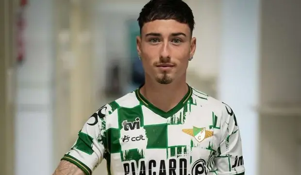 Joel Jorquera, nueva incorporaci&oacute;n del Real Murcia (foto: Moreirense)