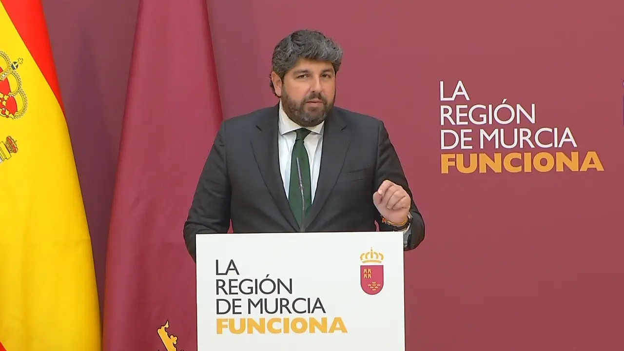 Fernando L&oacute;pez Miras, durante la presentaci&oacute;n de los retos del Gobierno regional para 2026