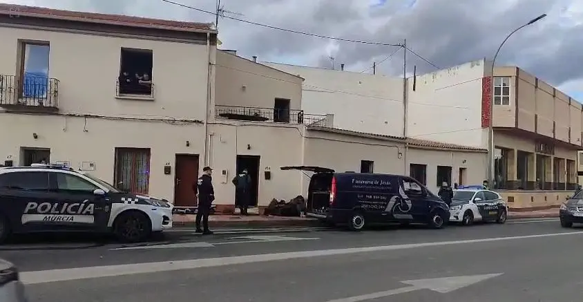 Lugar del incendio donde falleci&oacute; una mujer en Monteagudo