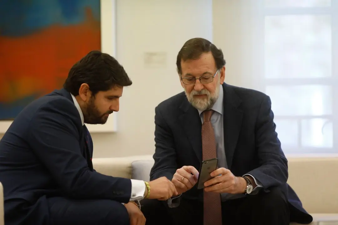L&oacute;pez Miras (izq.) y Mariano Rajoy