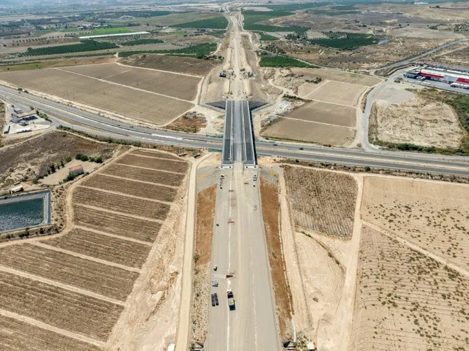 Tramo Pulp&iacute;-Vera de la L&iacute;nea de Alta Velocidad de Murcia-Almer&iacute;a (foto: MINISTERIO DE TRANSPORTES Y MOVILIDAD SOSTENIBLE)
