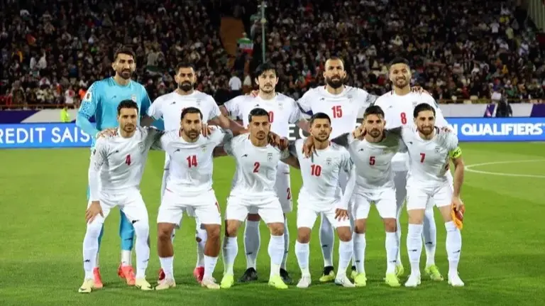 Jugadores de la selecci&oacute;n de Ir&aacute;n (foto: Agencias)
