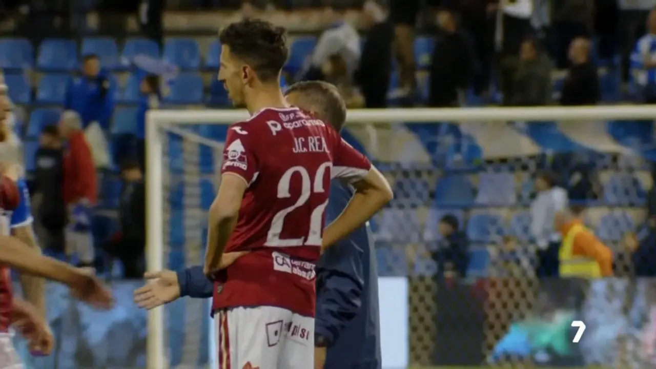 El Real Murcia se cuela en los puestos de descenso tras perder ante el H&eacute;rcules en el Rico P&eacute;rez por 2-0 (foto: La 7)