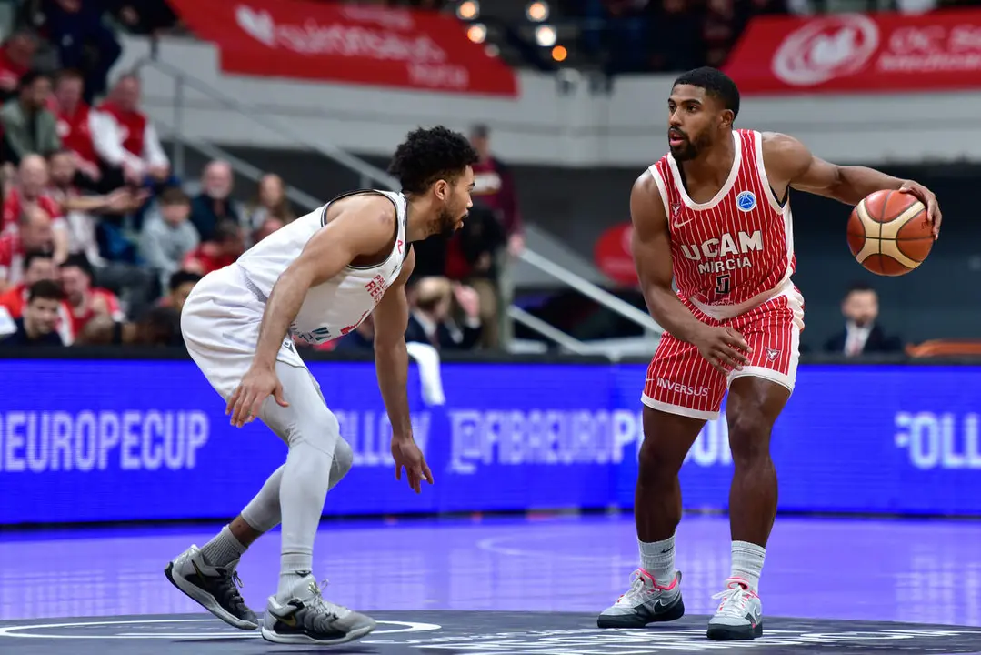 El UCAM Murcia avanza a semifinales de la Europe Cup tras vencer al Reggiana en el Palacio