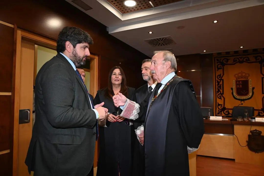 L&oacute;pez Miras reivindica la independencia de las instituciones "sin injerencias y sin intentos de control"