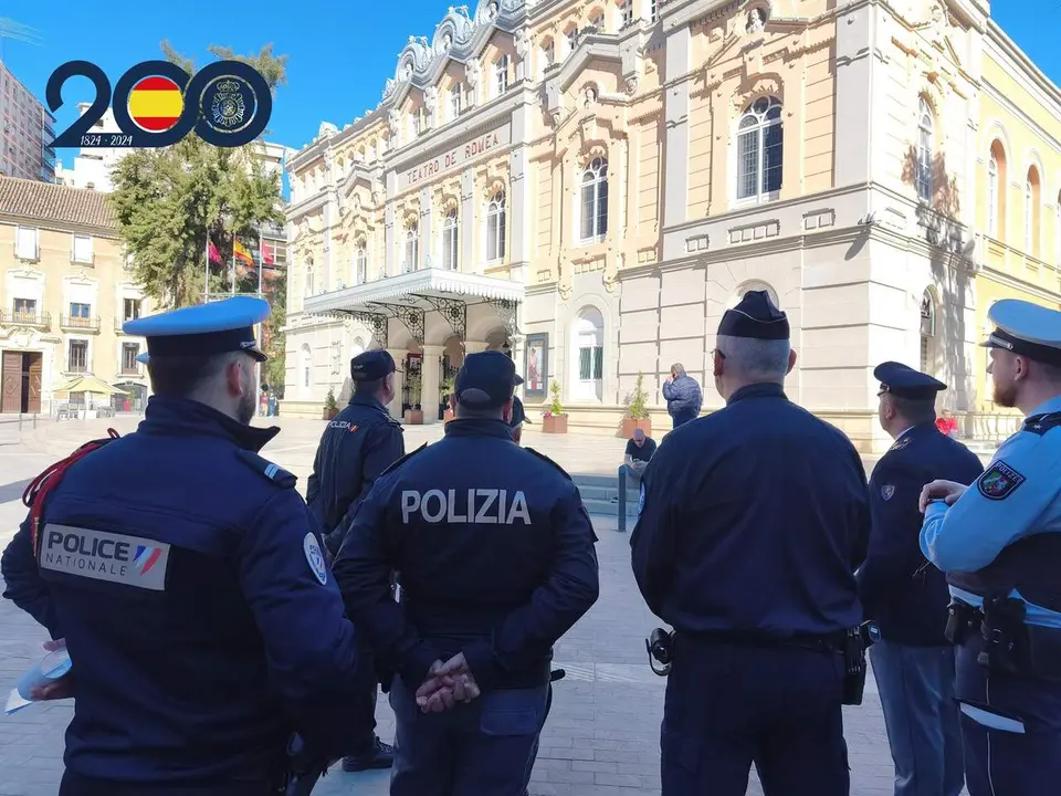 Policias internacionales