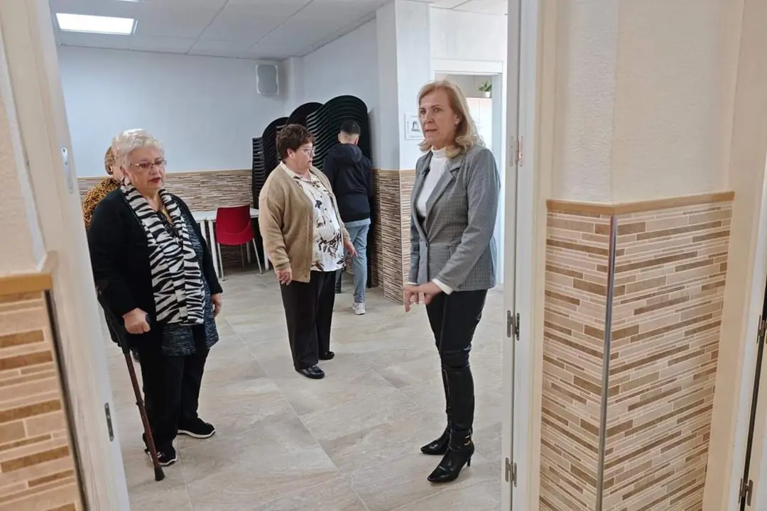 Visita al local social de La Azoh&iacute;a tras las obras de ampliaci&oacute;n y reforma integral
