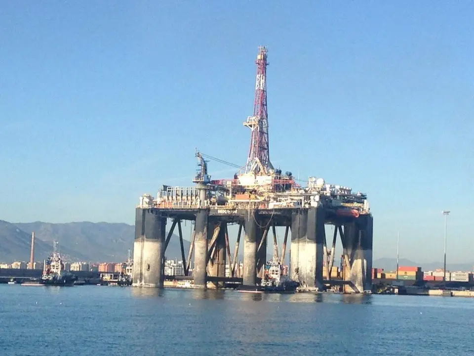 Plataforma petrol&iacute;fera