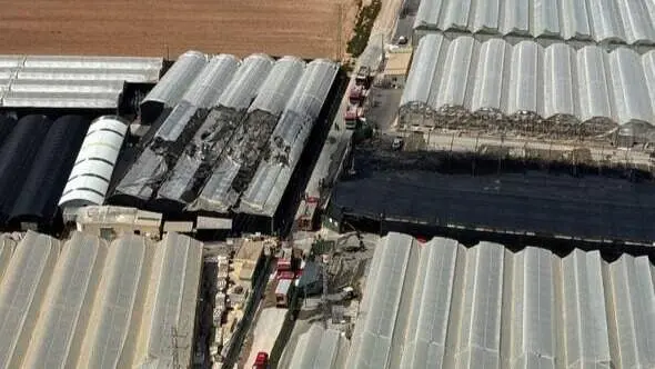 Extinguido el incendio en una f&aacute;brica de corcho en la pedan&iacute;a de Lo Romero, en San Pedro de Pinatar