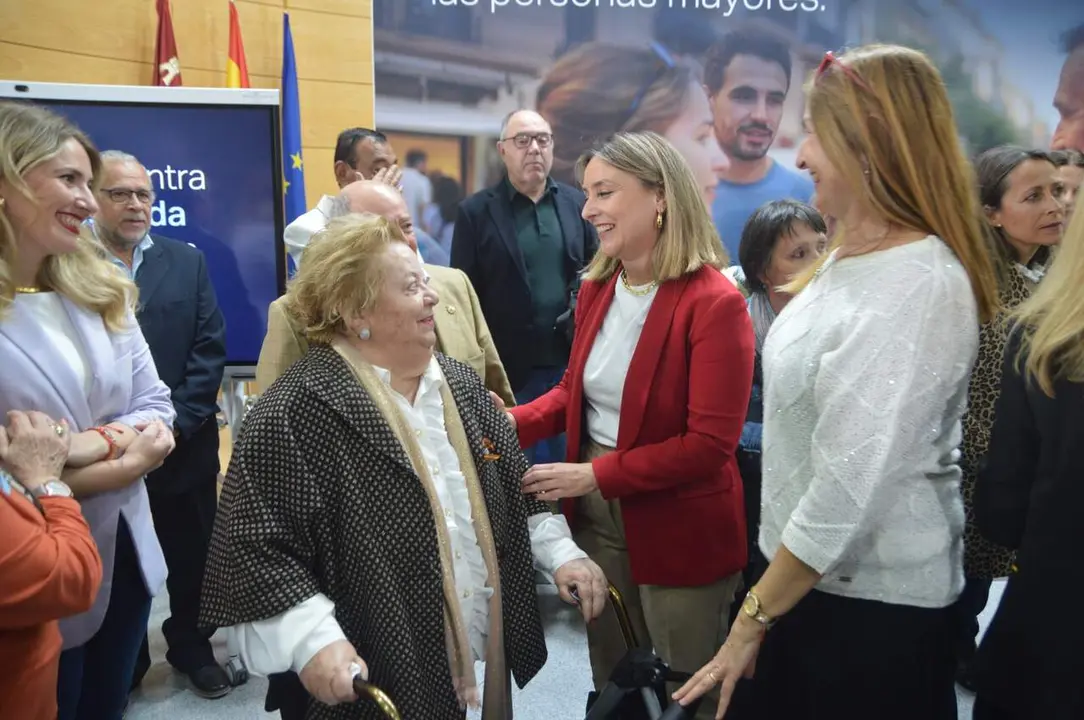 Conchita Ruiz, durante la presentaci&oacute;n de la 'Estrategia regional contra la soledad no deseada'