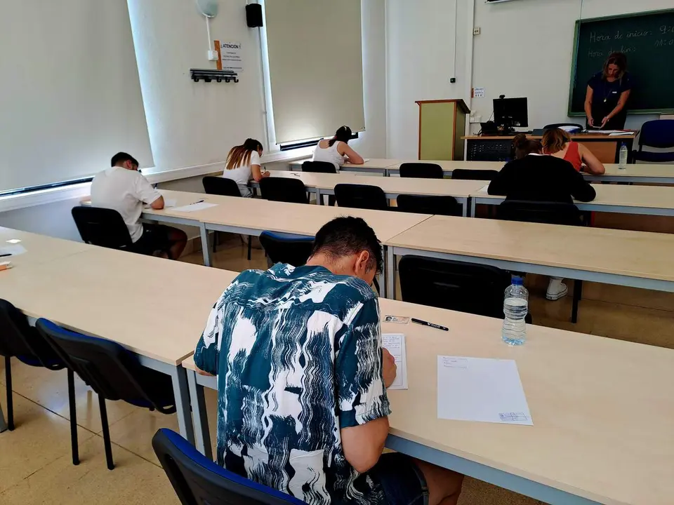 Opositores Primaria