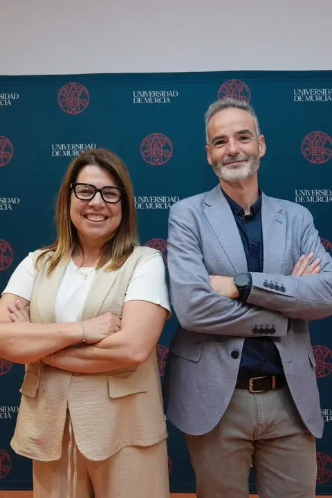 Alicia Rubio y Samuel Baixauli en el Edificio ESIUM del campus de Espinardo tras la finalización del escrutinio