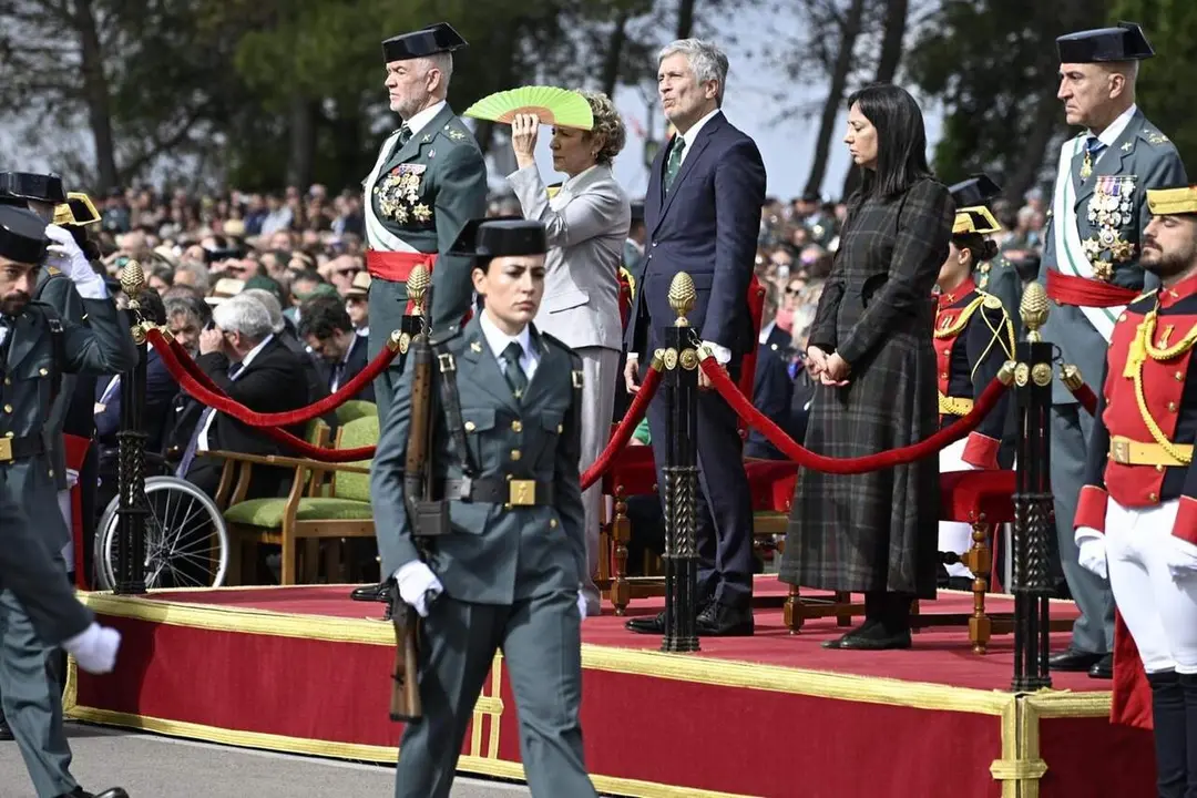 Marlaska presidiendo el acto de jura de bandera en la Academia de la Guardia Civil en Baeza (foto: EP)