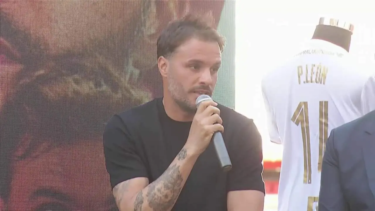 Pedro Le&oacute;n, en su acto de homenaje