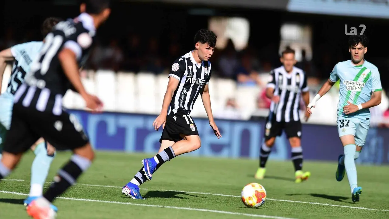 El FC Cartagena se queda sin play off tras empatar ante el Betis Deportivo