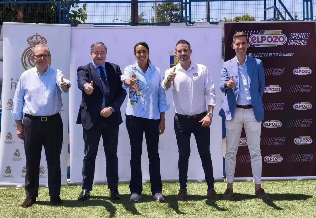 La Fundaci&oacute;n Real Madrid presenta en Alhama de Murcia (Murcia) su campus de verano
- GRUPO FUERTES