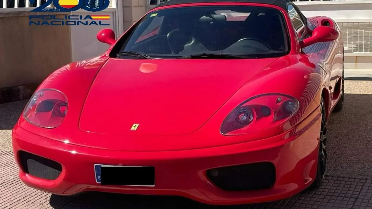 Ferrari falso | Polic&iacute;a Nacional