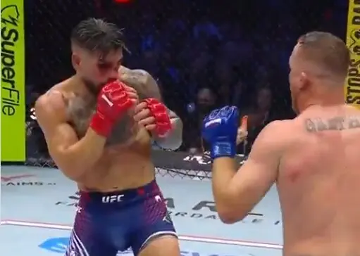 Ilia Topuria frente a Justin Gaethje | Imagen: UFC