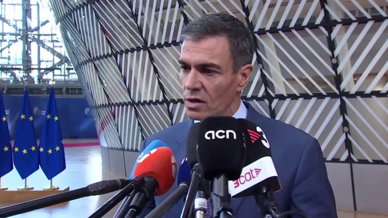 S&aacute;nchez muestra su "respaldo" a Zapatero y traslada su "empat&iacute;a y solidaridad" a las hijas del expresidente (foto: Moncloa)