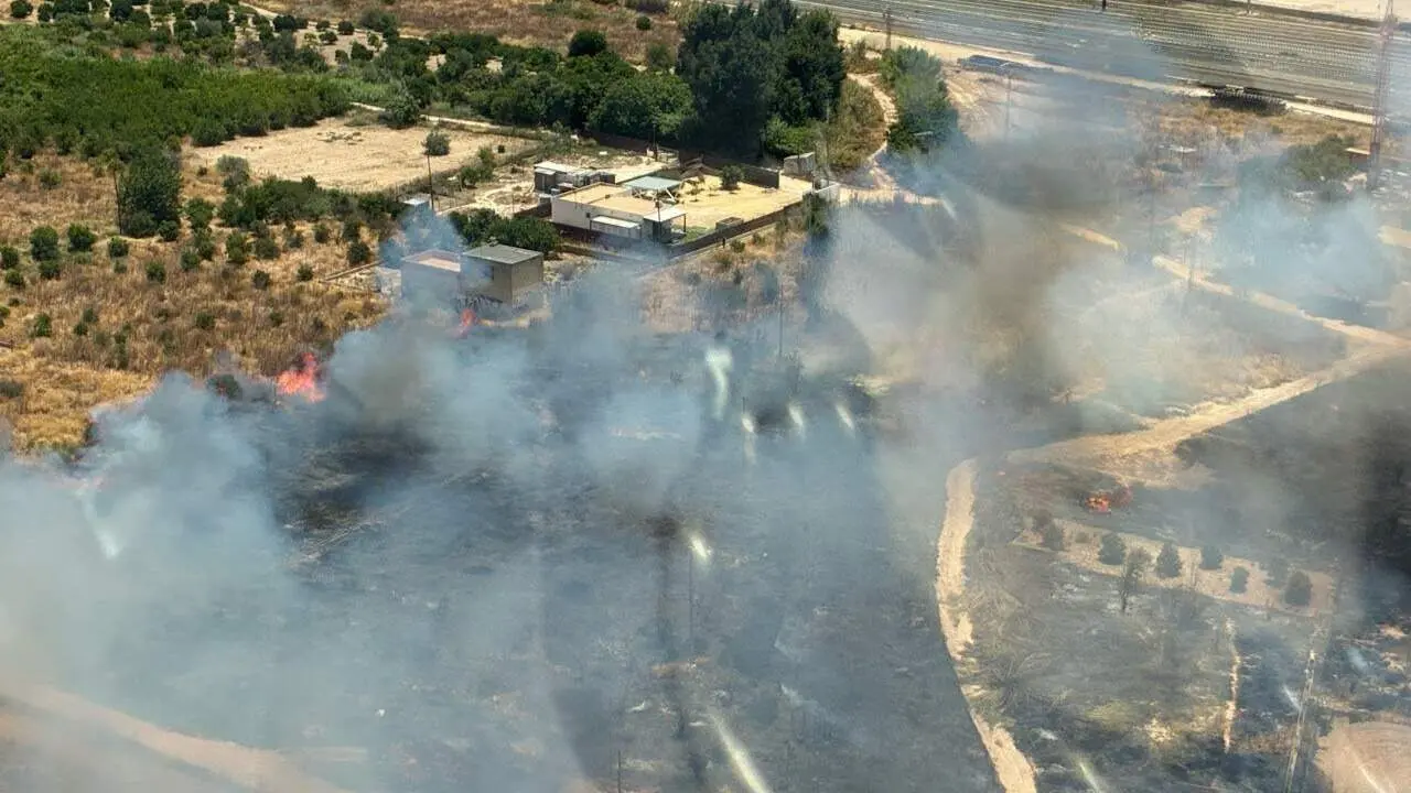 Lugar del incendio que se ha declarado este martes 23 de junio en Alcantarilla (foto: 112)