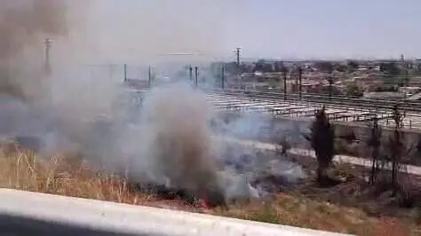 Incendio declarado en Beniaj&aacute;n en la tarde de este martes (foto: La 7)