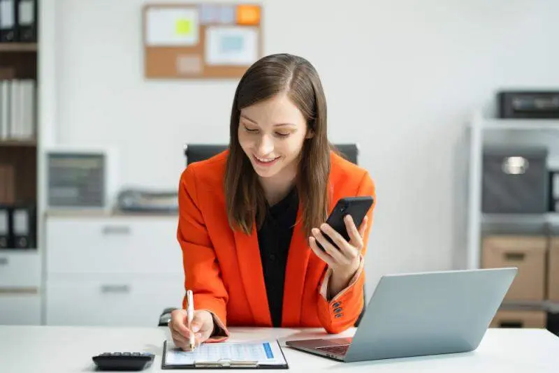 Asesor&iacute;a fiscal, contable y laboral: por qu&eacute; cada vez m&aacute;s empresas optan por gestionarla online
