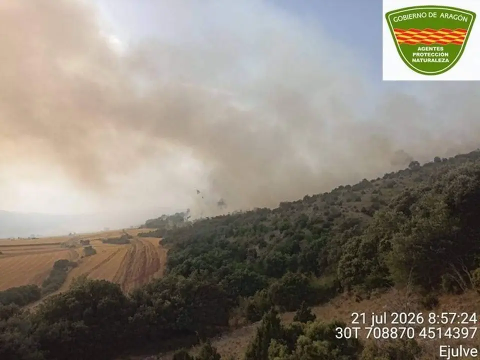 La Regi&oacute;n env&iacute;a un helic&oacute;ptero para colaborar en la extinci&oacute;n del incendio forestal de Teruel
- GOBIERNO DE ARAG&Oacute;N