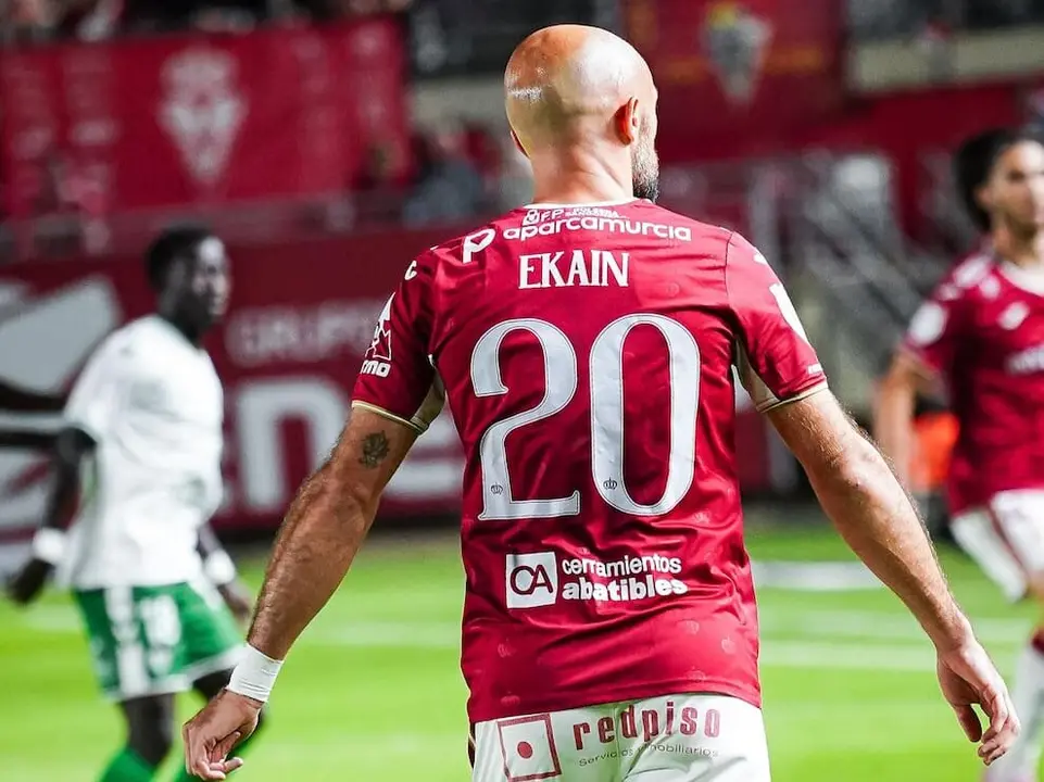 Ekain con el Real Murcia