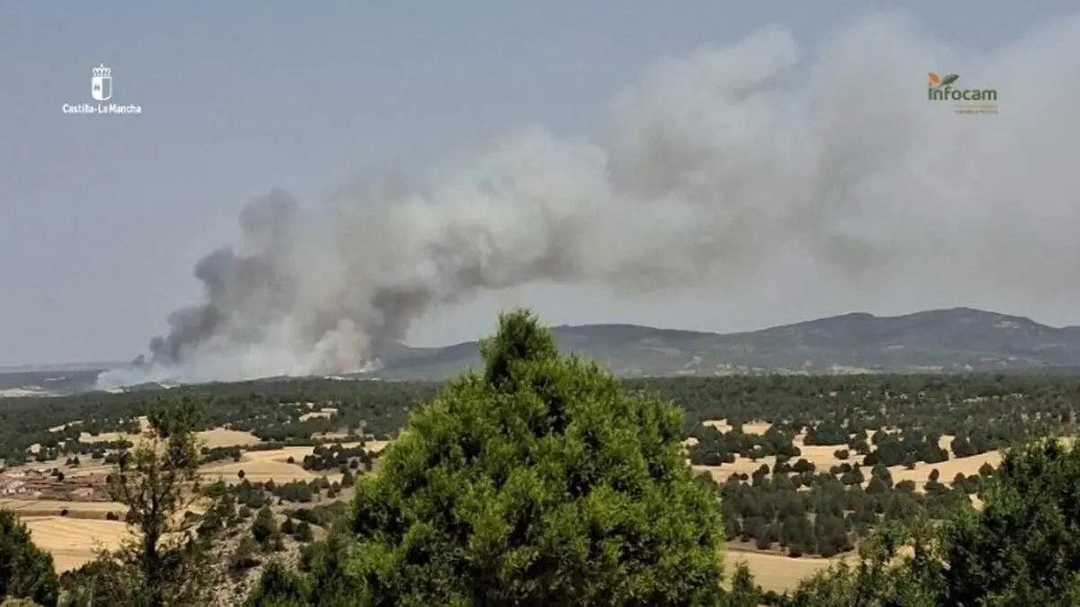 Incendio en la localidad guadalajare&ntilde;a de La Mierla (foto: Castilla_La Mancha)