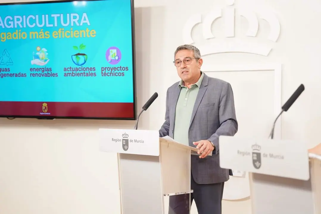 Joaqu&iacute;n Buend&iacute;a, consejero de Agua, Agricultura, Ganader&iacute;a y Pesca