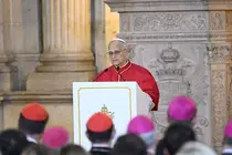 El papa Le&oacute;n XIV pronuncia un discurso durante su ceremonia de bienvenida en el Palacio Real (foto: EP)