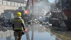 Incendio en una chatarrer&iacute;a de pedan&iacute;a murciana de Casillas (foto: Bomberos Murcia)