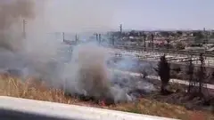 Incendio declarado en Beniaj&aacute;n en la tarde de este martes (foto: La 7)