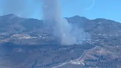 Un incendio forestal declarado este martes en la diputaci&oacute;n lorquina de Aguaderas ha obligado a movilizar un importante dispositivo de extinci&oacute;n (foto: 112)