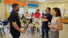 Los concejales de Igualdad de Oportunidades, M&oacute;nica S&aacute;nchez, y Juventud, Salvador L&oacute;pez, visitan el CRA Sierra de Mojantes de Archivel