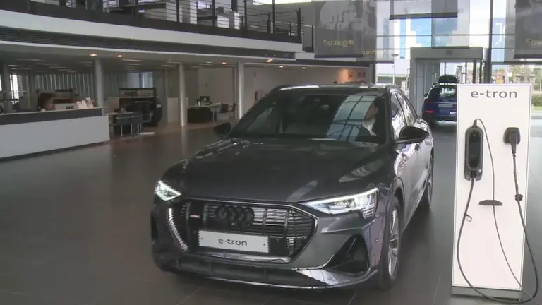 Coche el&eacute;ctrico (foto: La 7)
