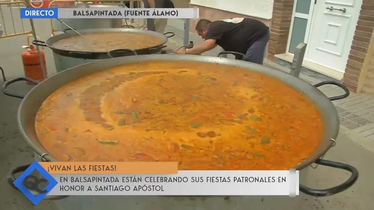 Paellas gigantes para las fiestas de Santiago Ap&oacute;stol en Balsapintada (foto: La 7)