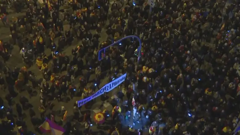 Protestas del mi&eacute;rcoles 8 de noviembre contra la amnist&iacute;a en Madrid (foto: La 7)