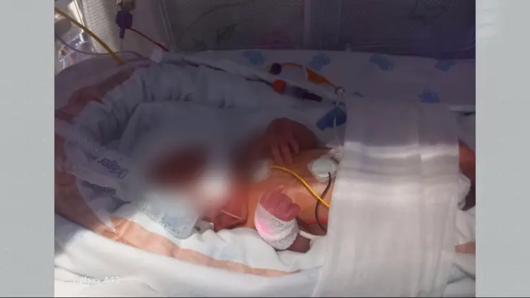 El peque&ntilde;o ilorcitano Jos&eacute; vive conectado a una m&aacute;quina del hospital 12 de octubre de Madrid (foto: La 7)