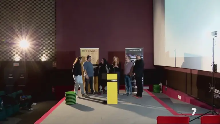 Cinemur y la Escuela Superior de Cine de Catalu&ntilde;a firman un convenio para ofrecer cursos gratuitos (foto: La 7)