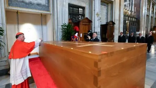 Ceremonia de inhumaci&oacute;n del Papa Francisco