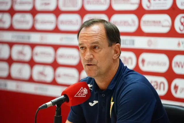 Joseba Etxeberria, entrenador del Real Murcia Club de F&uacute;tbol (foto: Real Murcia)