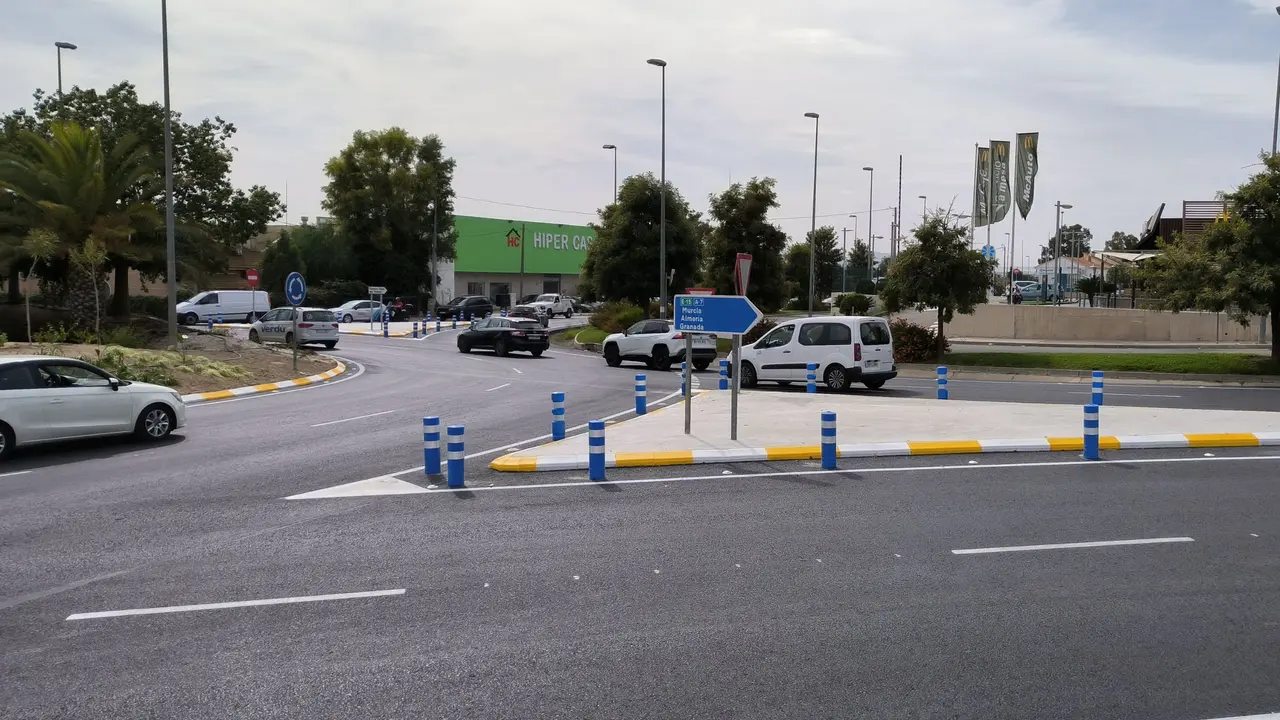 Im&aacute;genes de las nuevas rotondas del barrio lorquino de San Antonio.