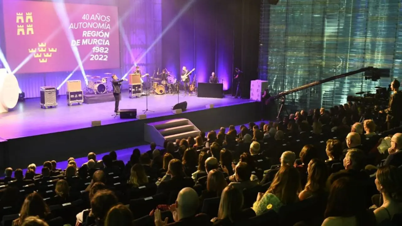 La 7 celebra una brillante gala para celebrar los 40 a&ntilde;os del Estatuto de Autonom&iacute;a