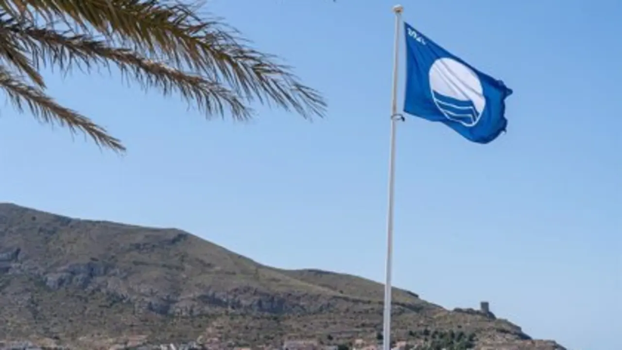 Bandera azul (foto: Europa Press)